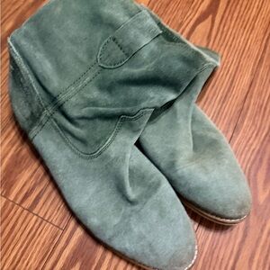Coconuts by Matisse Olive Green 8.5 Suede Ankle Slouch Boots